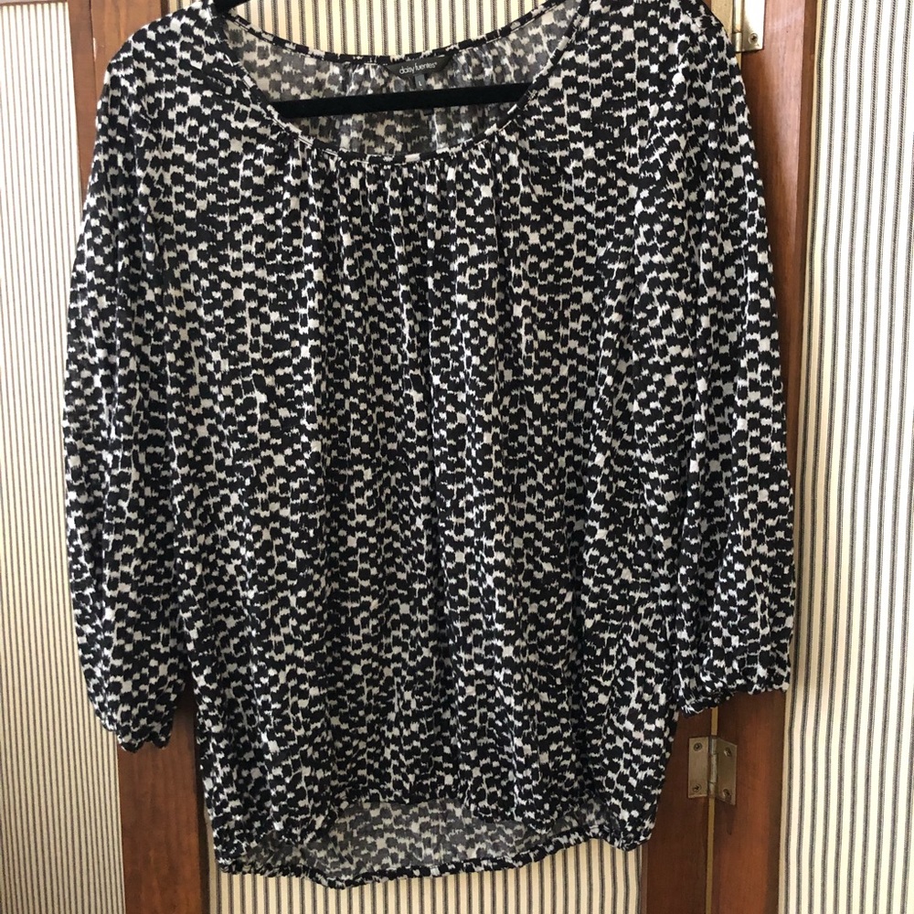 Daisy Fuentes blouse